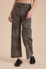 Reagan Leopard Ankle Jean
