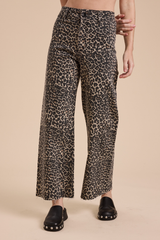 Reagan Leopard Ankle Jean
