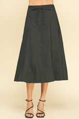 Violet Poplin Midi Skirt in Black
