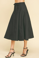 Violet Poplin Midi Skirt in Black