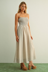 Lily dress in tan