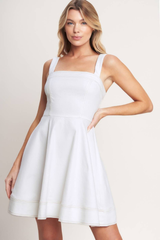 Lesley mini in white