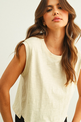 Billie Jo muscle tee in ecru