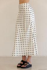 Taryn dot skirt