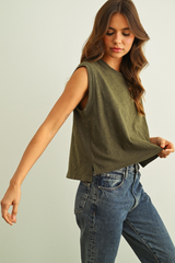 Billie Jo muscle tee in olive
