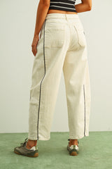 Marie barrel jean in Ecru