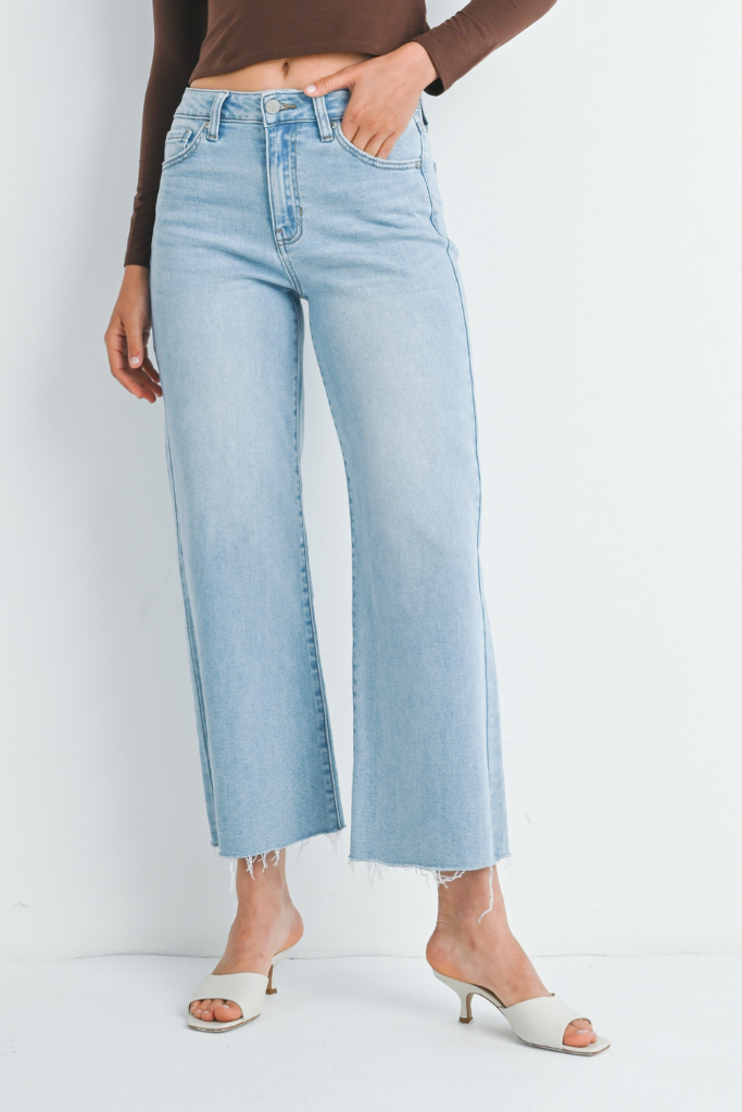 Frankie Slim Wide Leg Ankle Jean in Light Wash