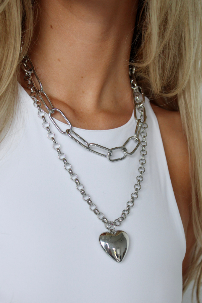 Love Club Chain Necklace in Silver