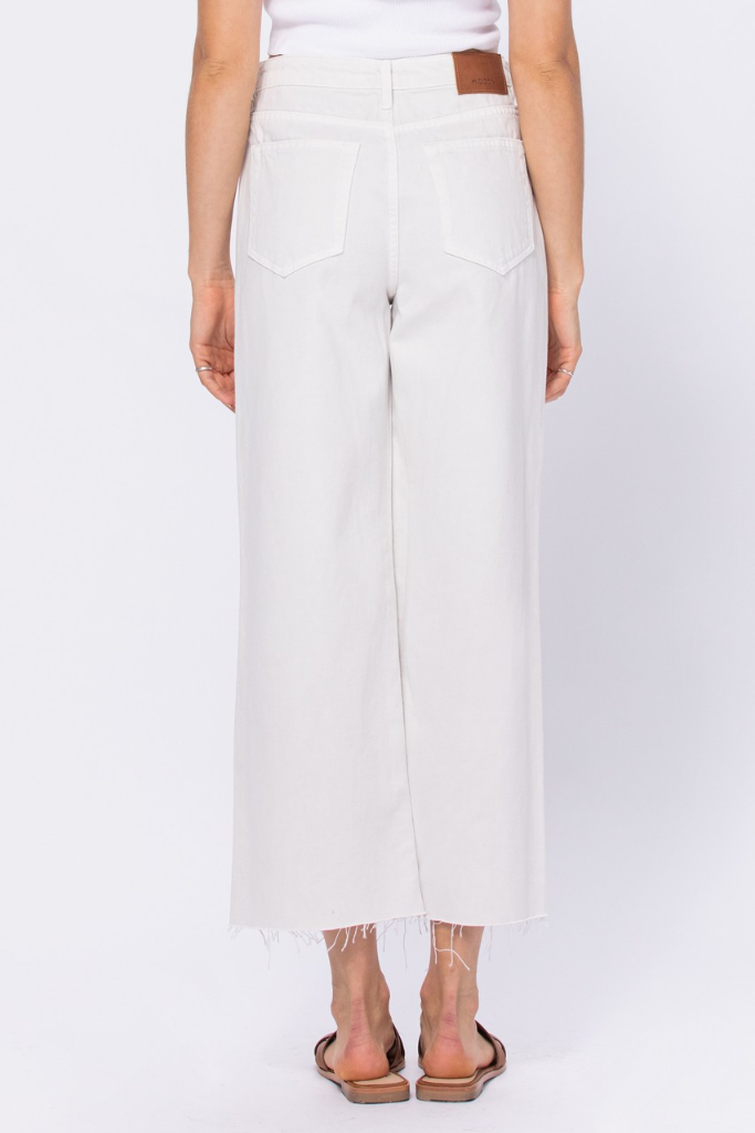 Nori High Rise Crop Dad Jean