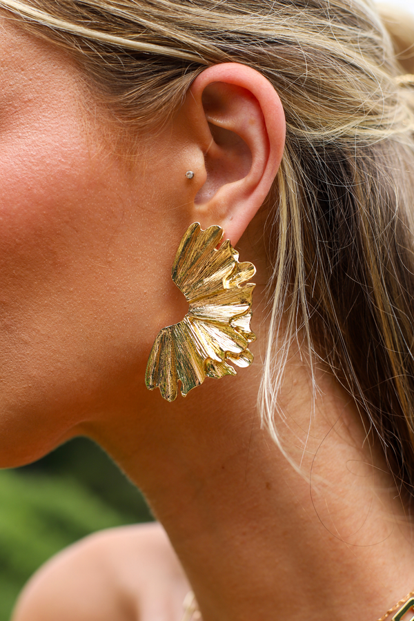 Gilded Love Earring