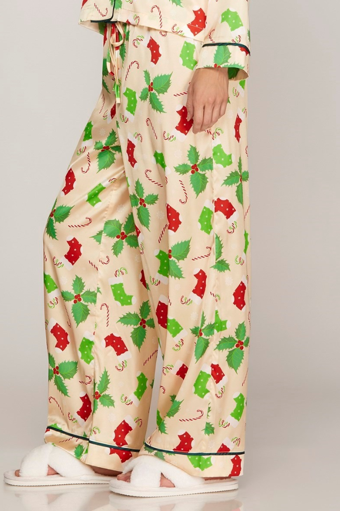 Mistletoe and Holly Pajama Bottoms