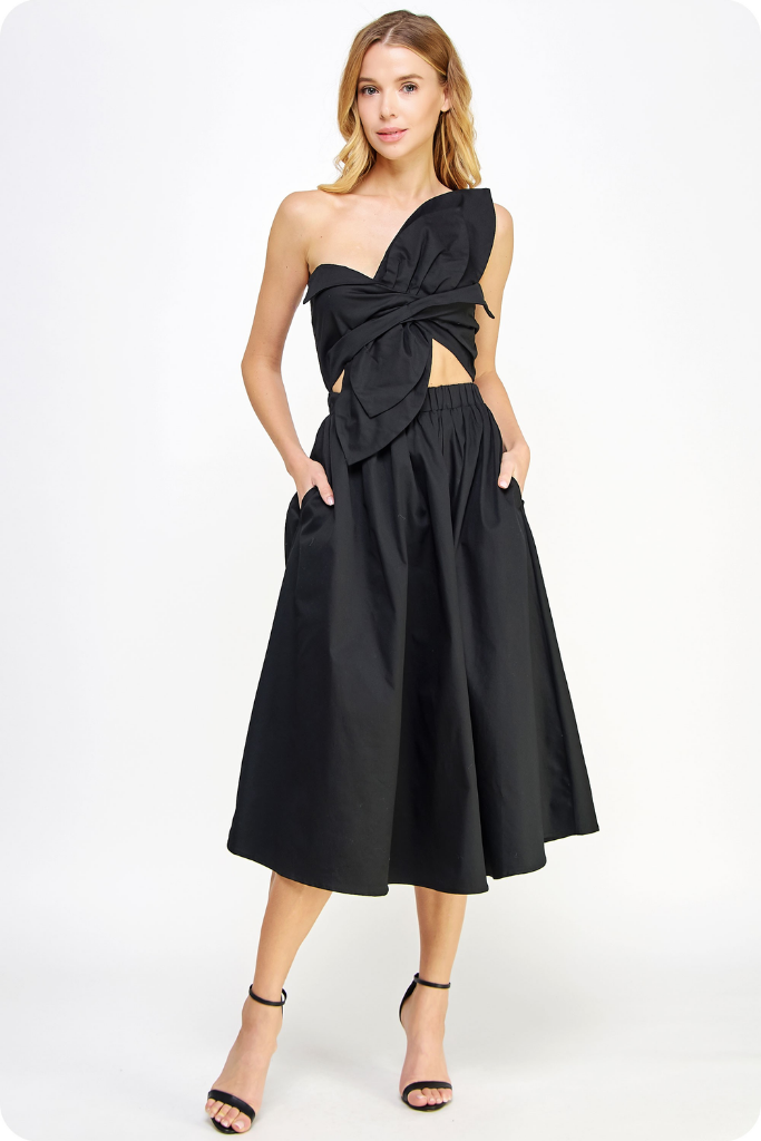 Sofia Cut Out Bow Midi Dress in Black