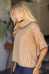 Tamsin poncho in brown