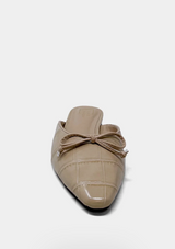 Alexandra mule in bone