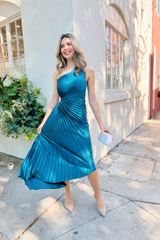 One shoulder pleated dress in blue