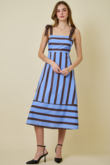 Everlee dress in blue