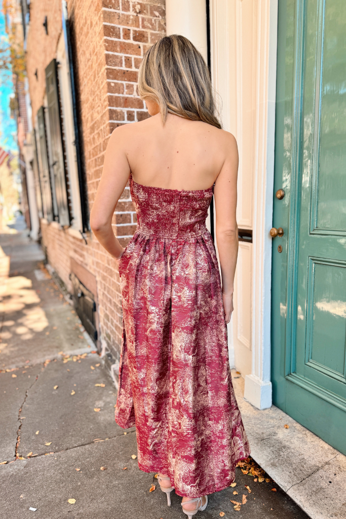Annabell strapless dress in burgundy