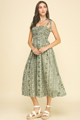 Clara dress in olive