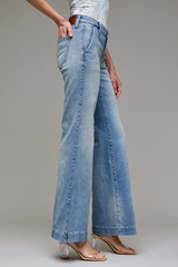 Vera jean in light wash