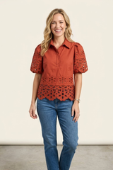 Faith eyelet top in rust
